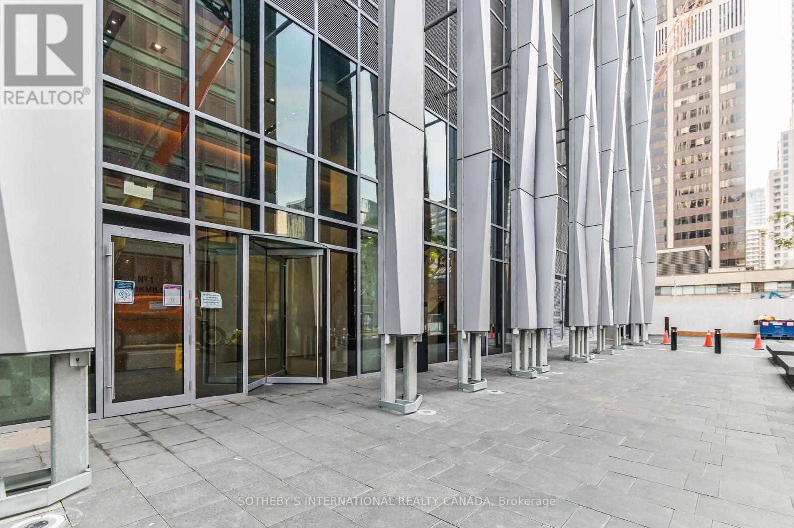 4808 - 1 Yorkville Avenue, Toronto, Ontario  M4W 1L1 - Photo 2 - C12486027