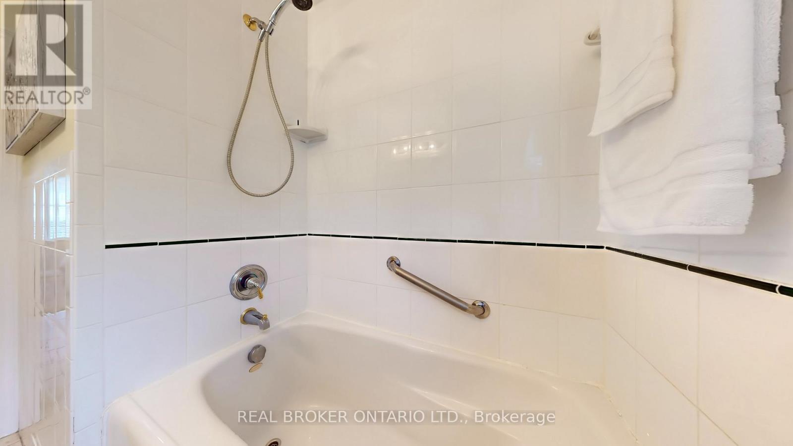 20 Muldrew Avenue, Toronto, Ontario  M1R 1X5 - Photo 25 - E12485987