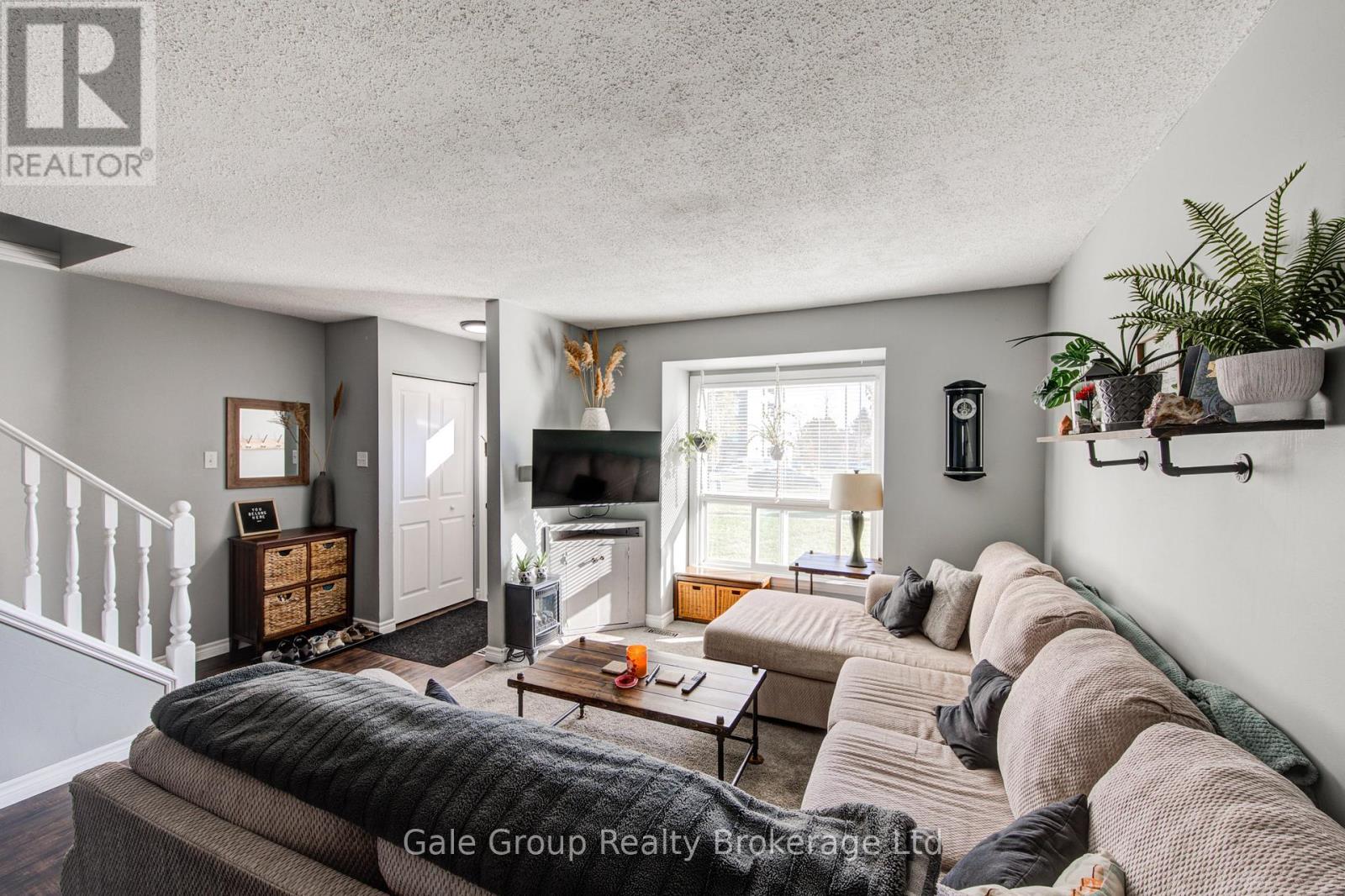 2 - 1193 Nellis Street, Woodstock, Ontario  N4T 1N5 - Photo 9 - X12486064