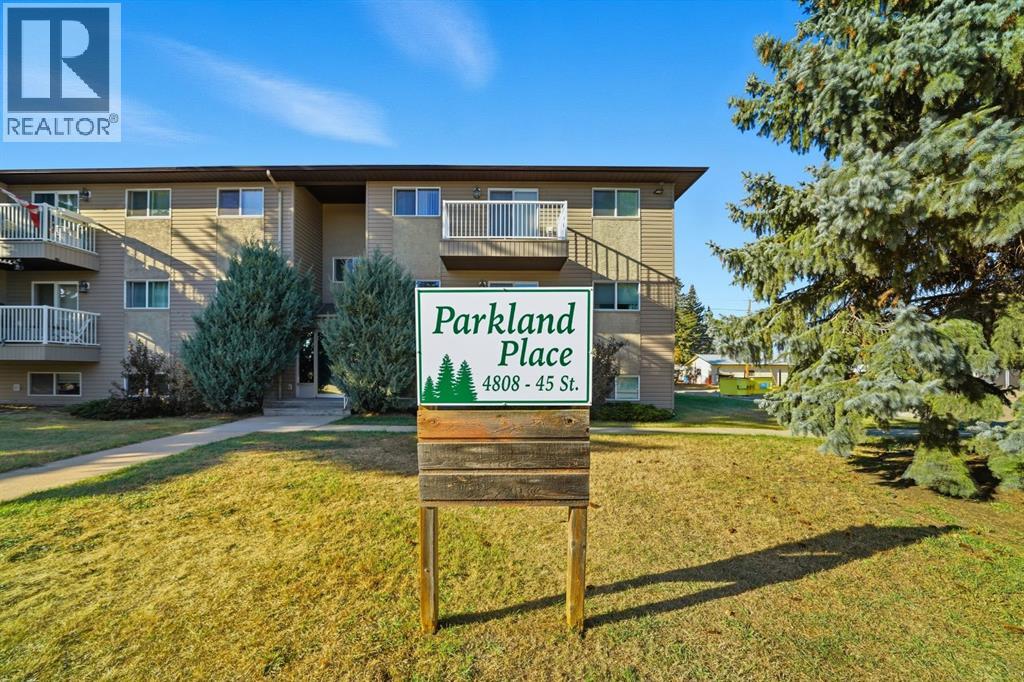 104, 4808 45 Street, Stettler, Alberta  T0C 2L0 - Photo 2 - A2267133