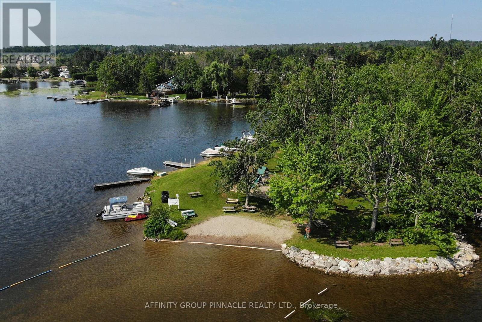 11 Lakeview Crescent, Kawartha Lakes, Ontario  K0M 1A0 - Photo 10 - X12485884