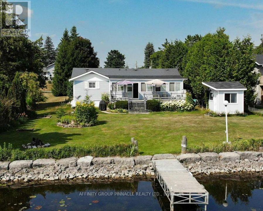 11 Lakeview Crescent, Kawartha Lakes, Ontario  K0M 1A0 - Photo 2 - X12485884