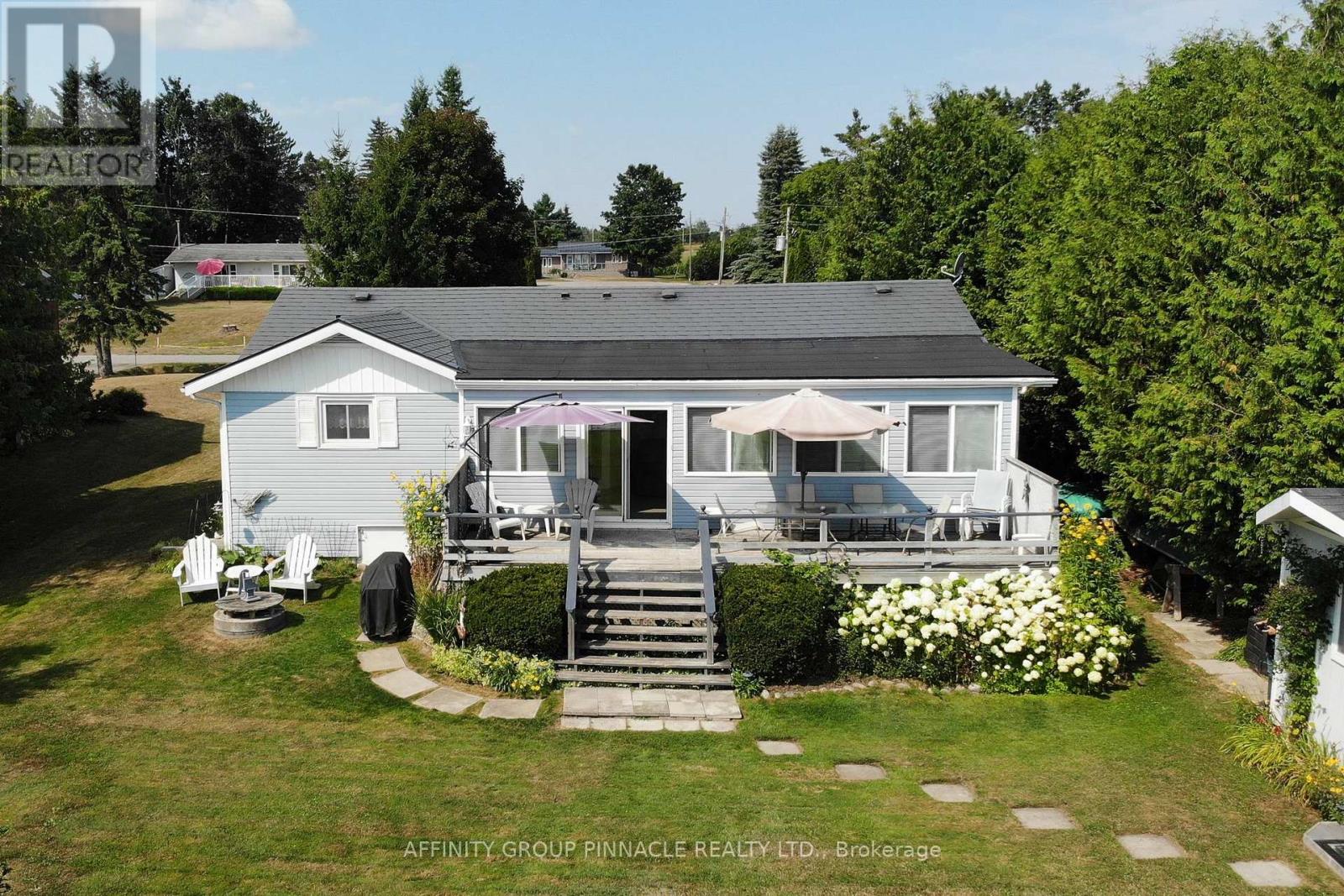 11 Lakeview Crescent, Kawartha Lakes, Ontario  K0M 1A0 - Photo 7 - X12485884