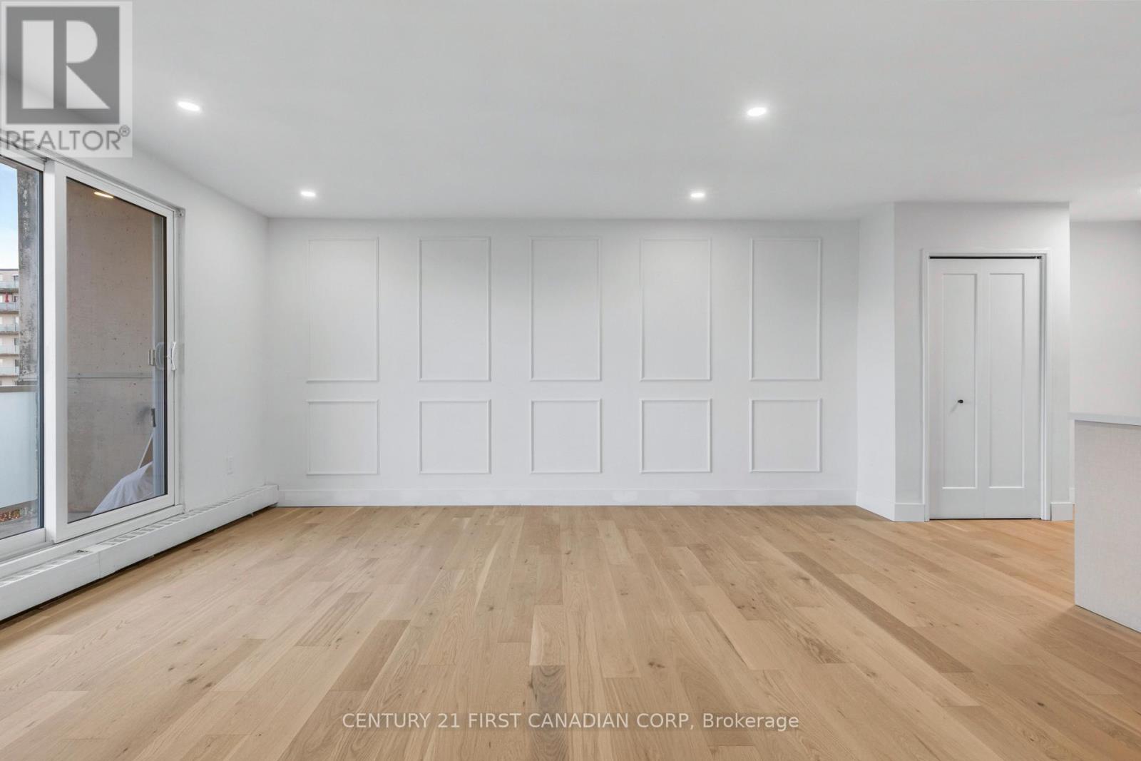 702 - 563 Mornington Avenue, London East, Ontario  N5Y 4T8 - Photo 2 - X12477302