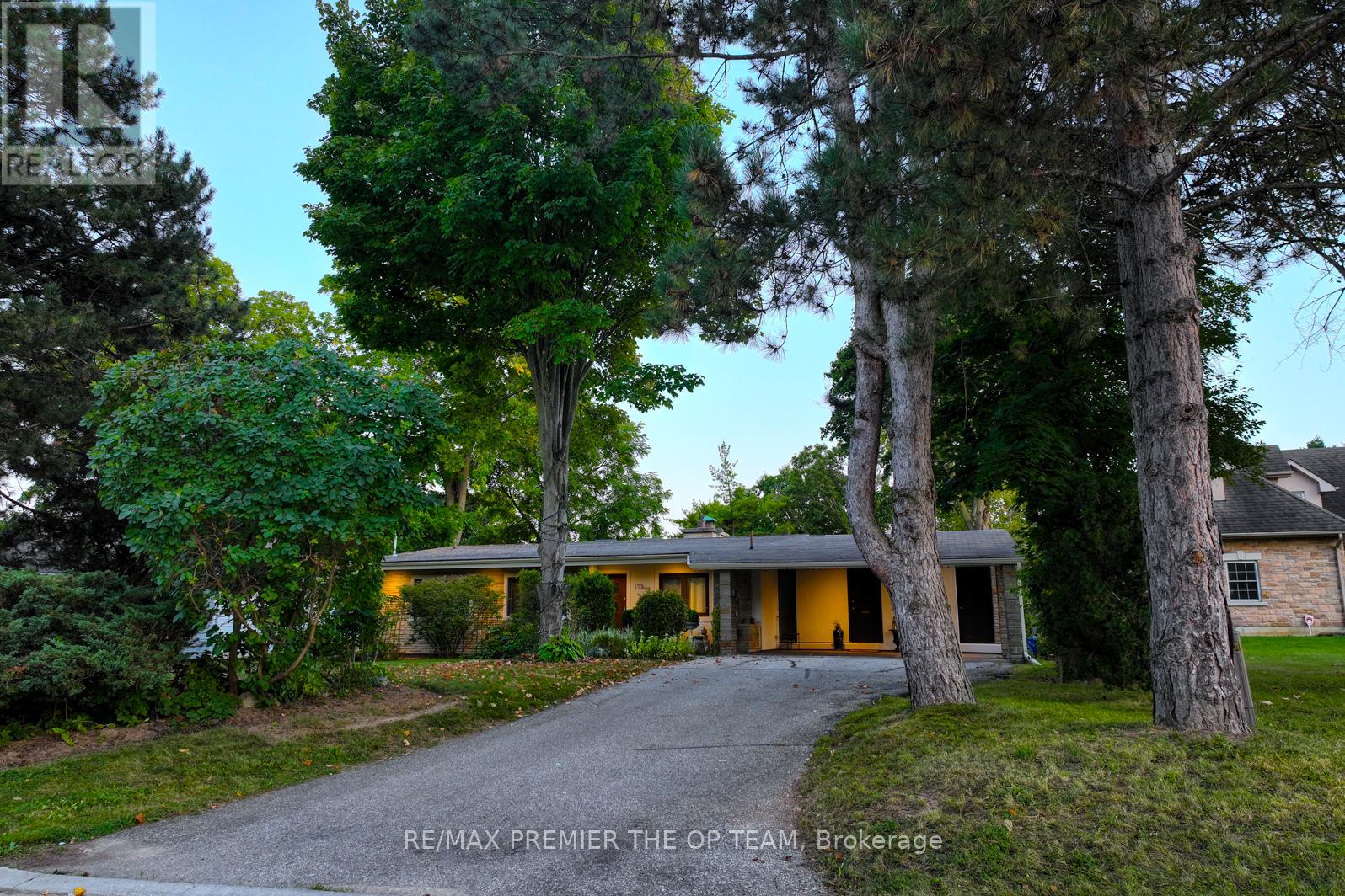 175 Davidson Drive, Vaughan, Ontario  L4L 1M2 - Photo 2 - N12486006