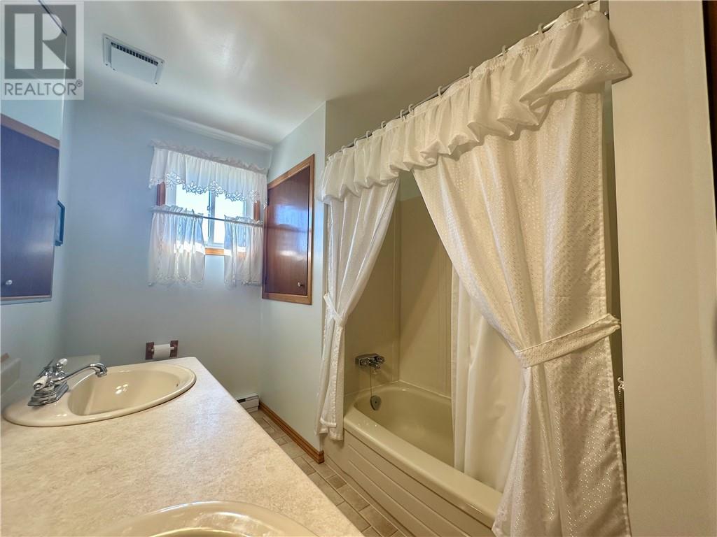 2306 Robin Street, Greater Sudbury, Ontario  P3A 5E8 - Photo 20 - 2125378