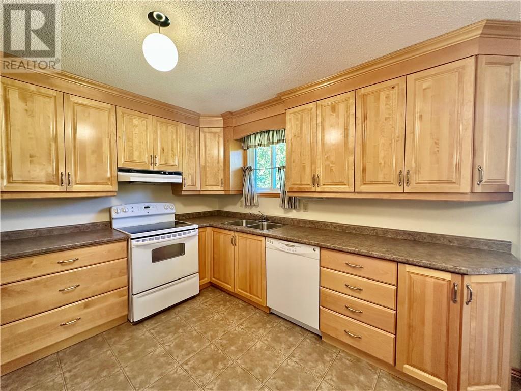 2306 Robin Street, Greater Sudbury, Ontario  P3A 5E8 - Photo 8 - 2125378