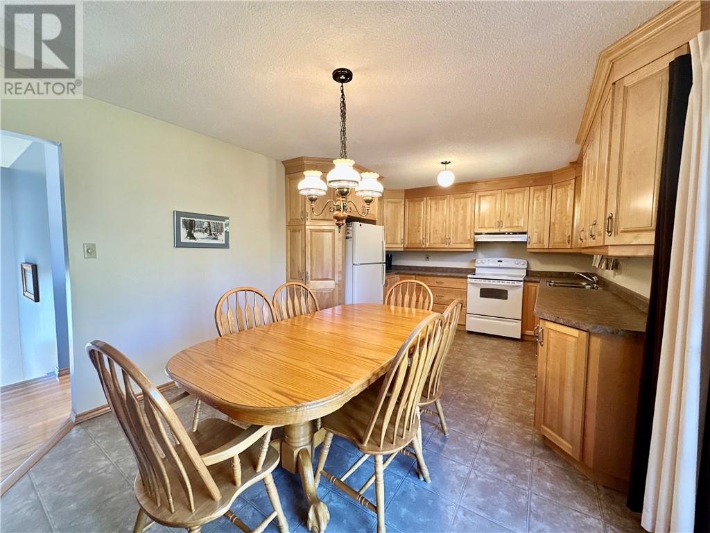 2306 Robin Street, Greater Sudbury, Ontario  P3A 5E8 - Photo 7 - 2125378