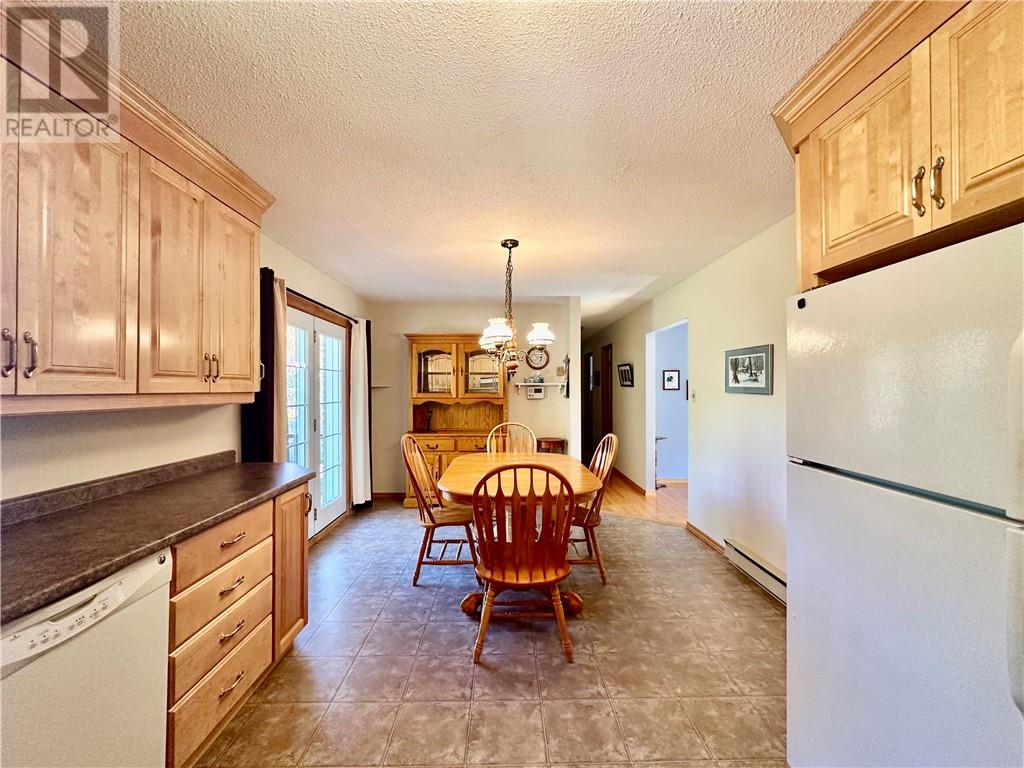 2306 Robin Street, Greater Sudbury, Ontario  P3A 5E8 - Photo 9 - 2125378