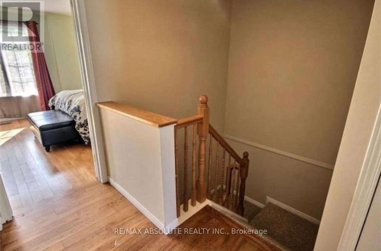104 College Circle, Ottawa, Ontario  K1K 4R9 - Photo 17 - X12483860