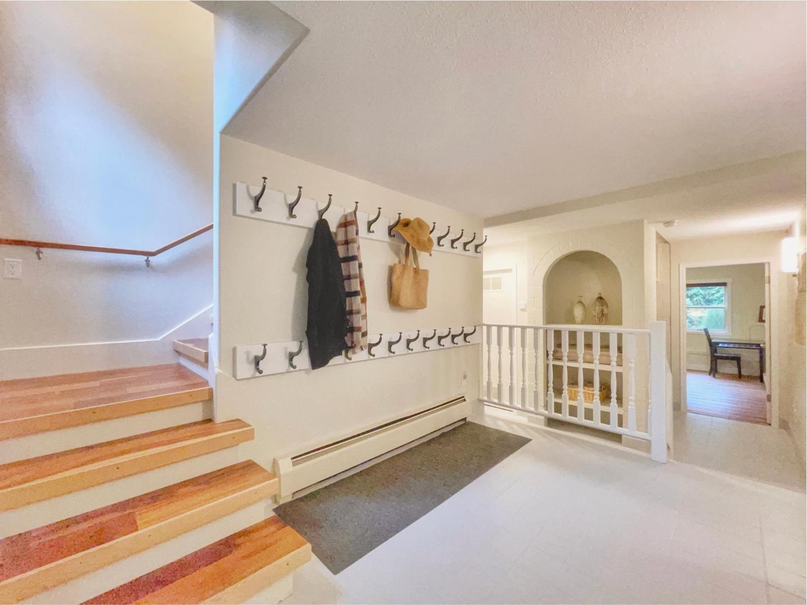 3048 Hot Springs Road, Agassiz, Agassiz, British Columbia  V0M 1A3 - Photo 20 - R3061939