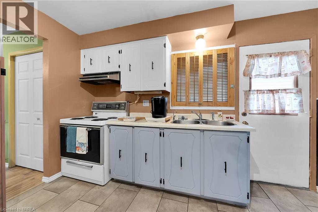 8 Maple Crescent, Paris, Ontario  N3L 3R4 - Photo 12 - 40773655