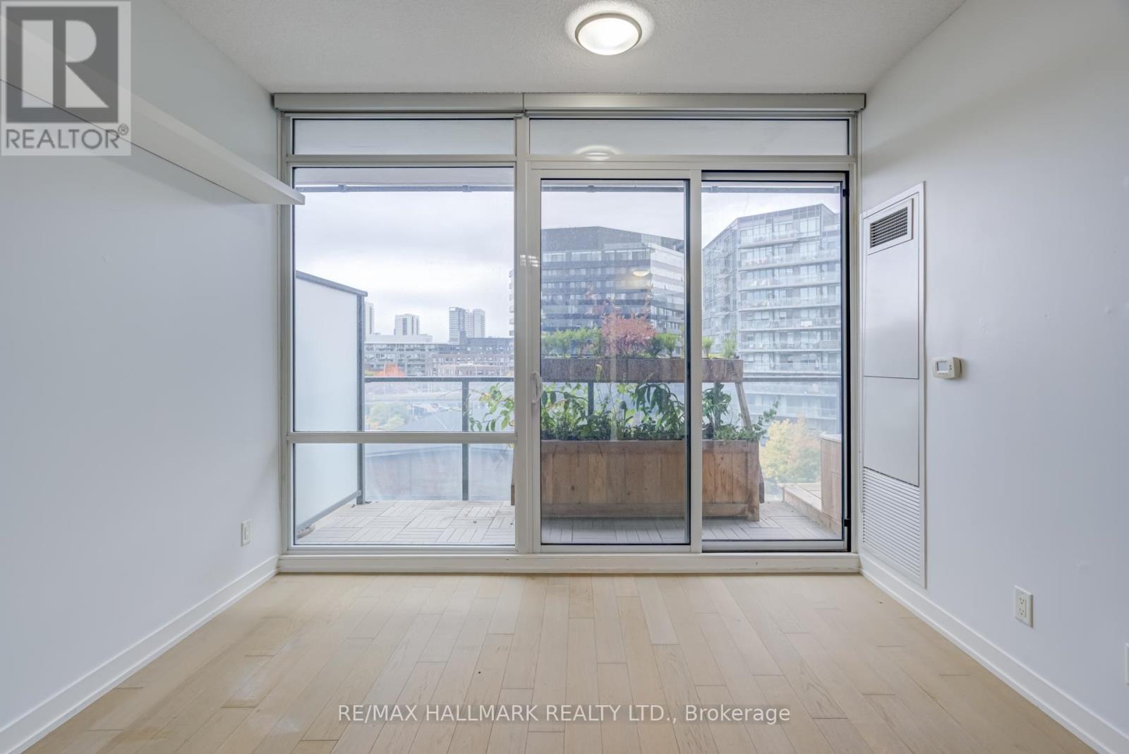 S513 - 120 Bayview Avenue, Toronto, Ontario  M5A 3R7 - Photo 12 - C12486088