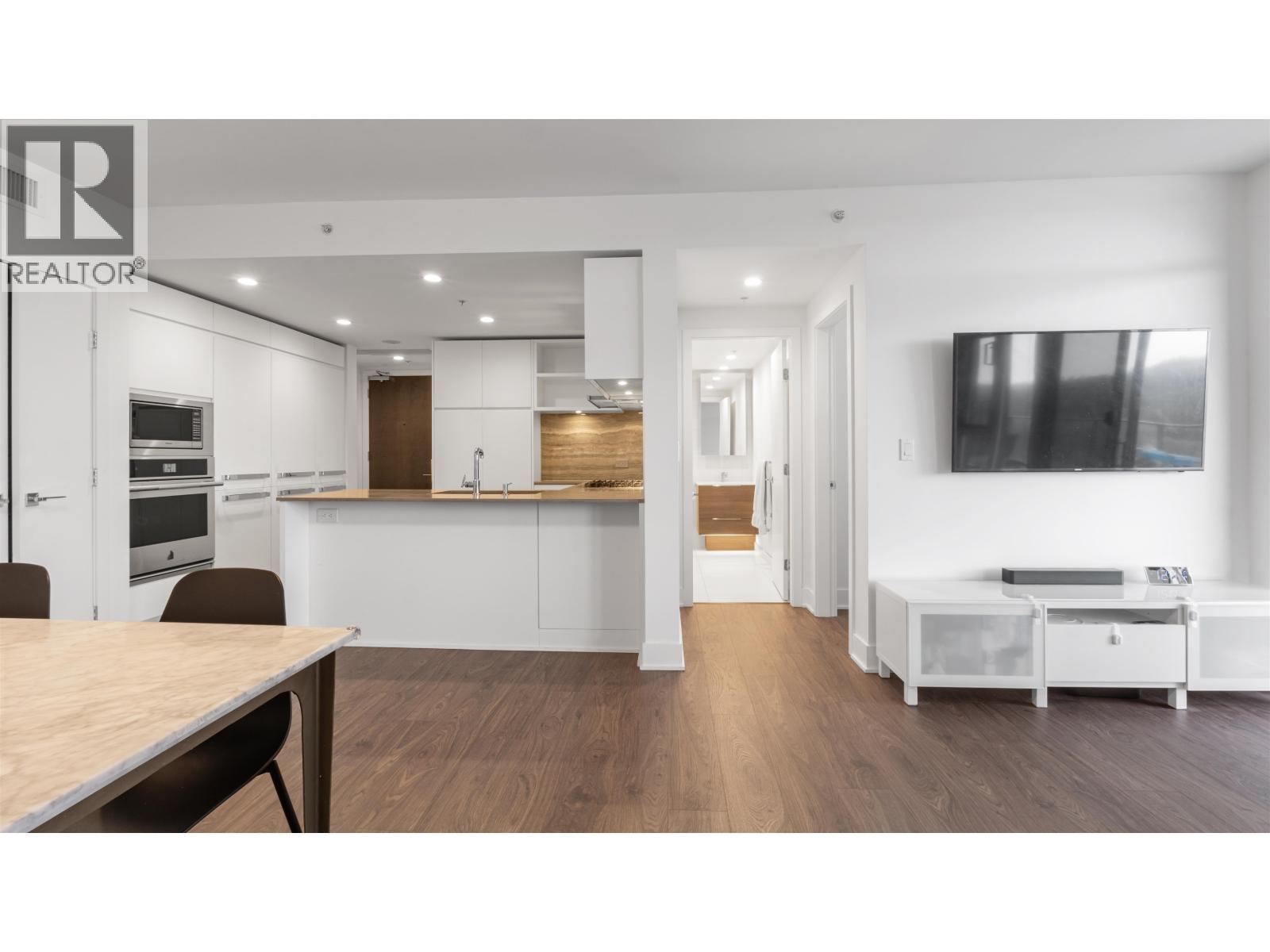 707 450 Westview Street, Coquitlam, British Columbia  V3K 0G3 - Photo 3 - R3053046