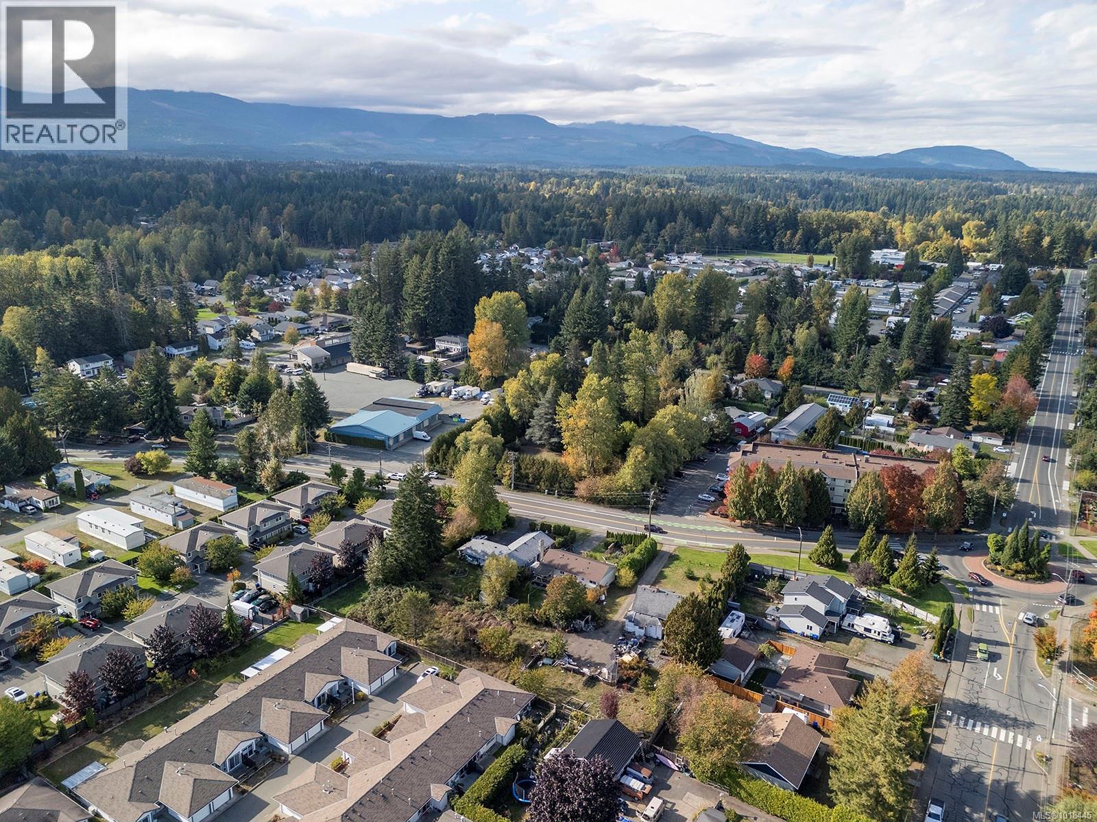 1360 Cumberland Rd, Courtenay, British Columbia  V9N 2E9 - Photo 10 - 1018445