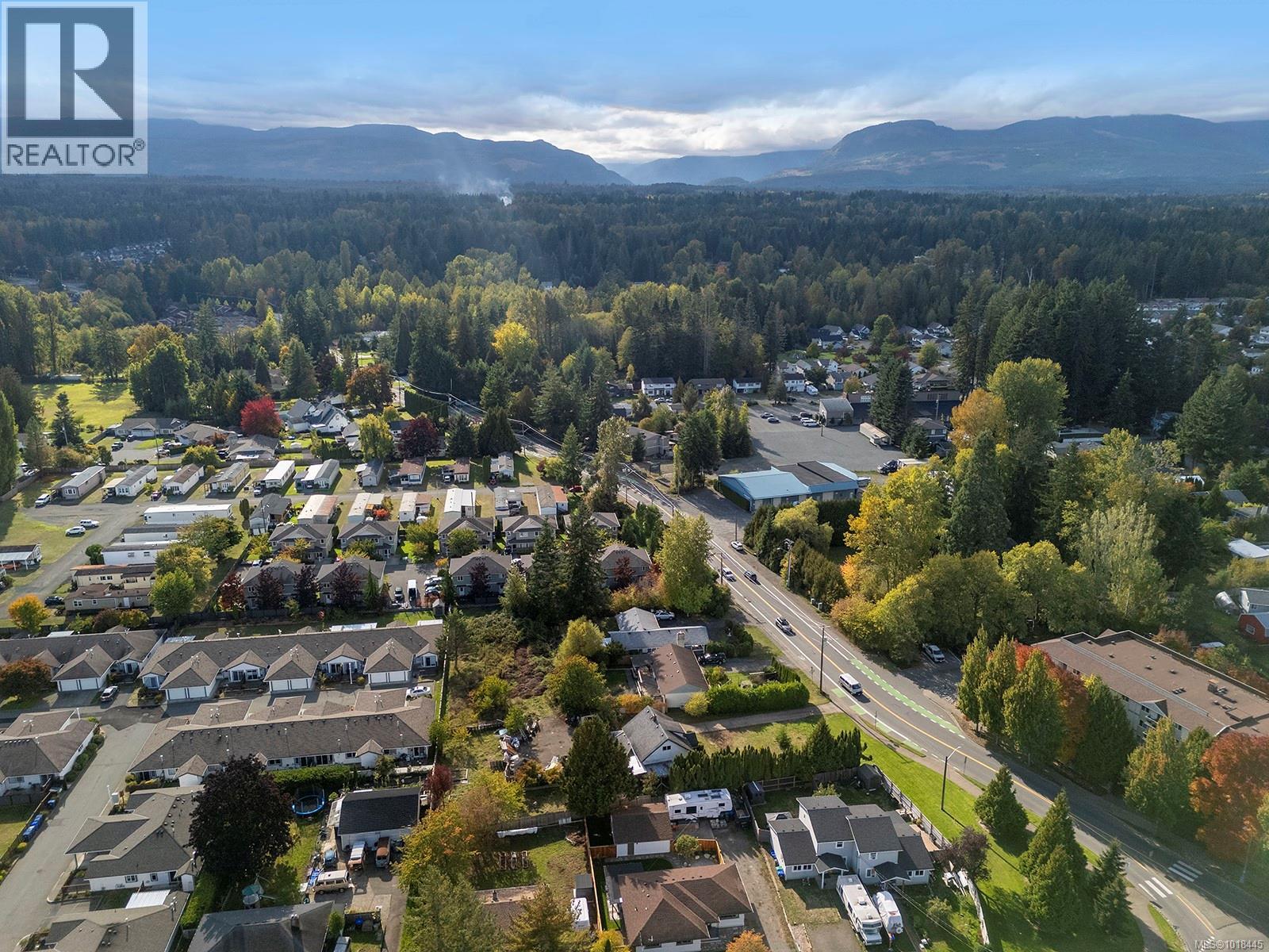 1360 Cumberland Rd, Courtenay, British Columbia  V9N 2E9 - Photo 11 - 1018445