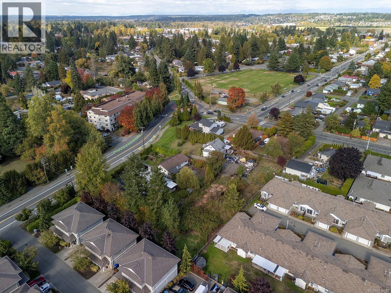 1360 Cumberland Rd, Courtenay, British Columbia  V9N 2E9 - Photo 16 - 1018445