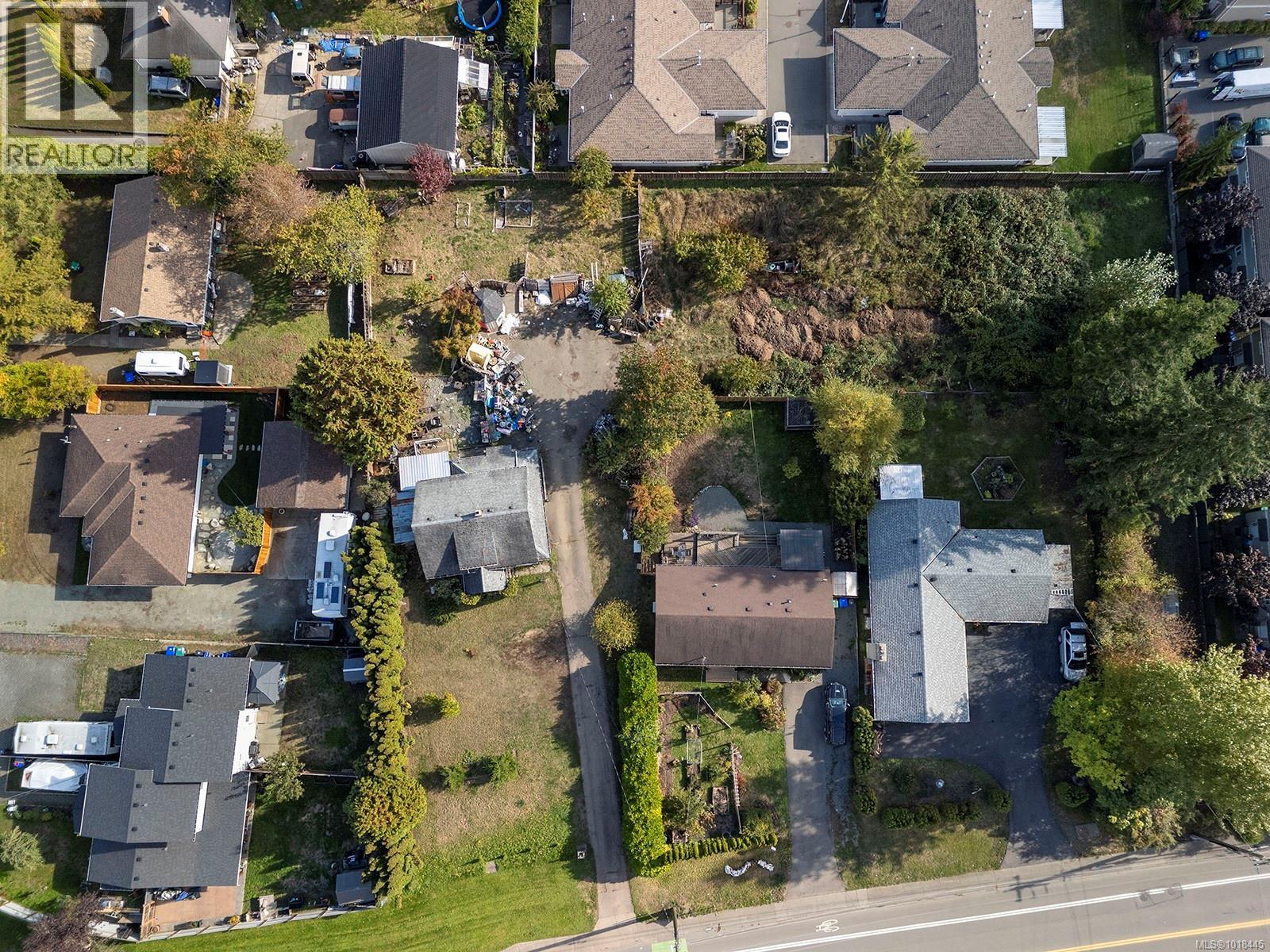 1360 Cumberland Rd, Courtenay, British Columbia  V9N 2E9 - Photo 17 - 1018445