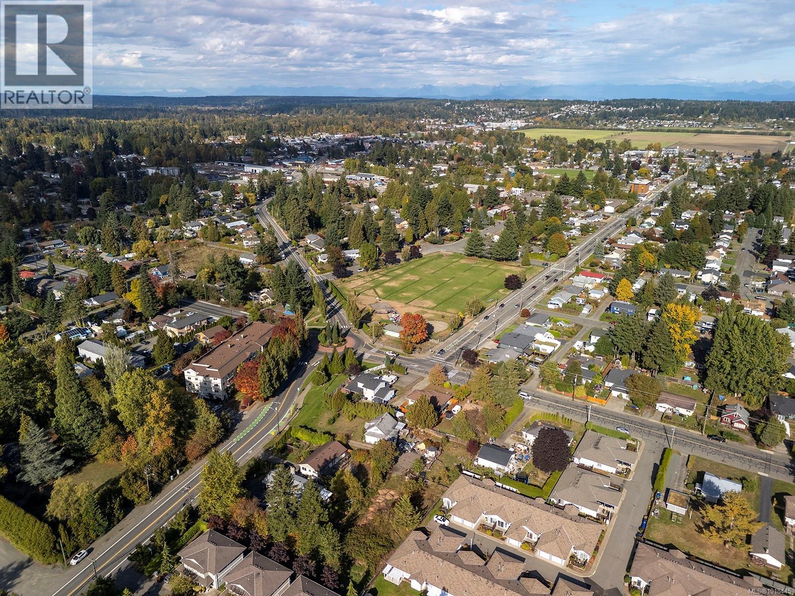 1360 Cumberland Rd, Courtenay, British Columbia  V9N 2E9 - Photo 7 - 1018445