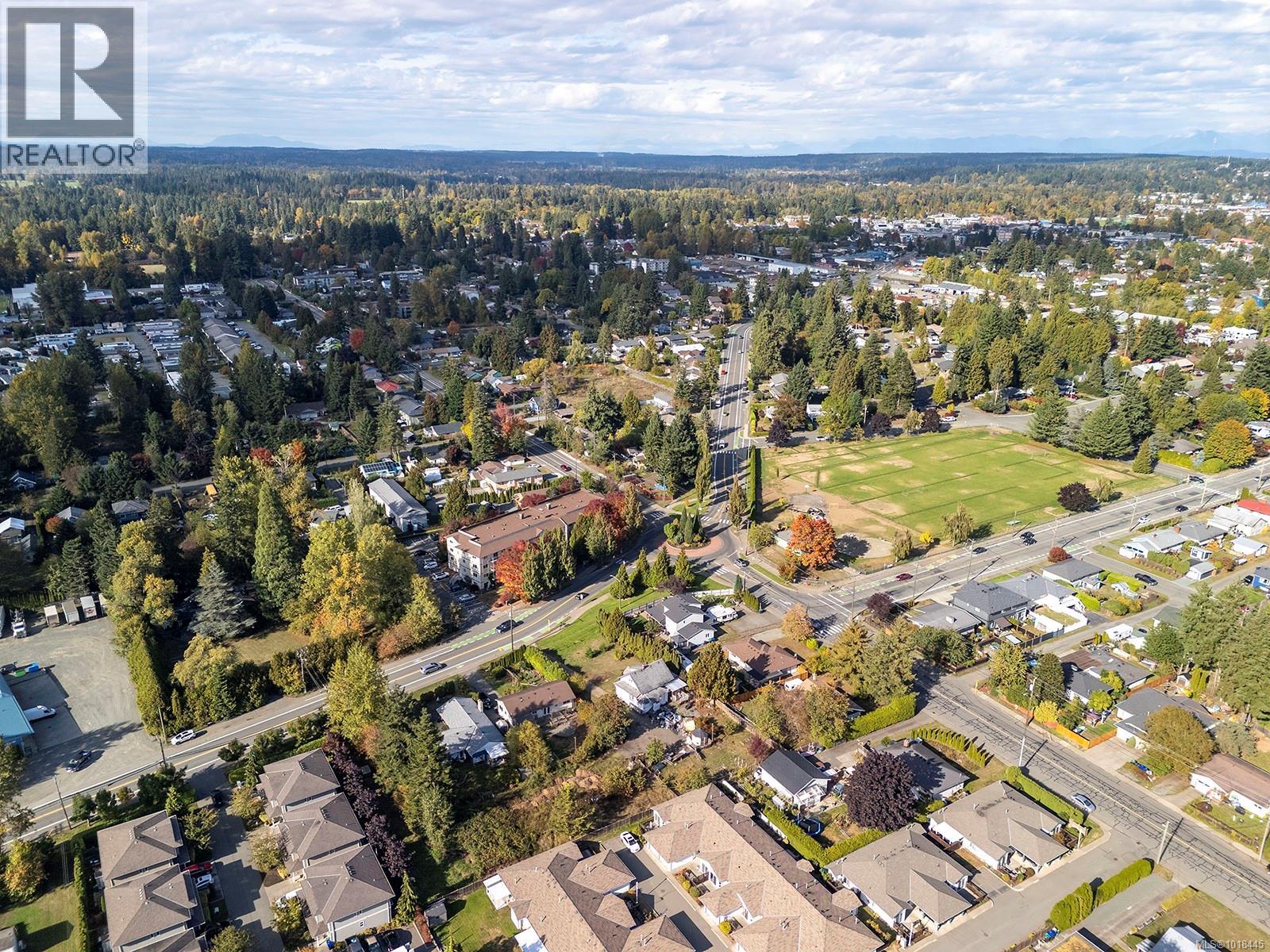 1360 Cumberland Rd, Courtenay, British Columbia  V9N 2E9 - Photo 8 - 1018445