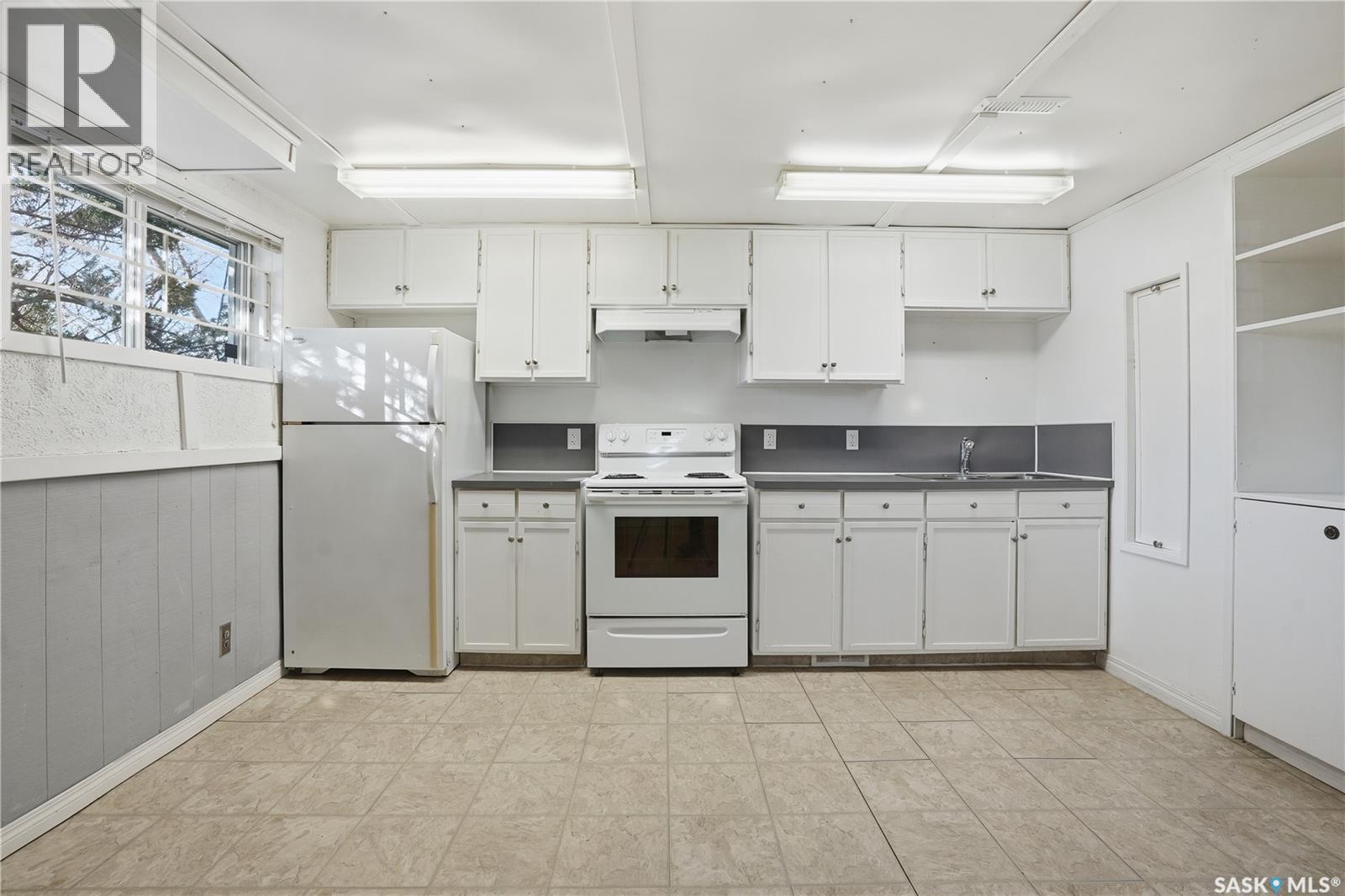 27 Brockelbank Crescent, Regina, Saskatchewan  S4R 6J5 - Photo 29 - SK021894