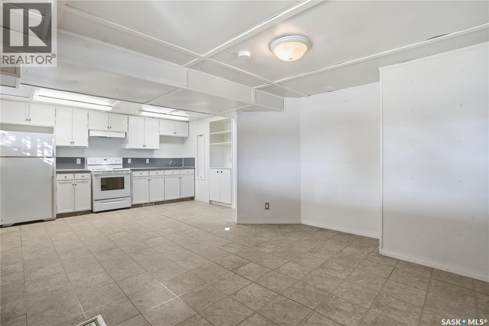 27 Brockelbank Crescent, Regina, Saskatchewan  S4R 6J5 - Photo 33 - SK021894