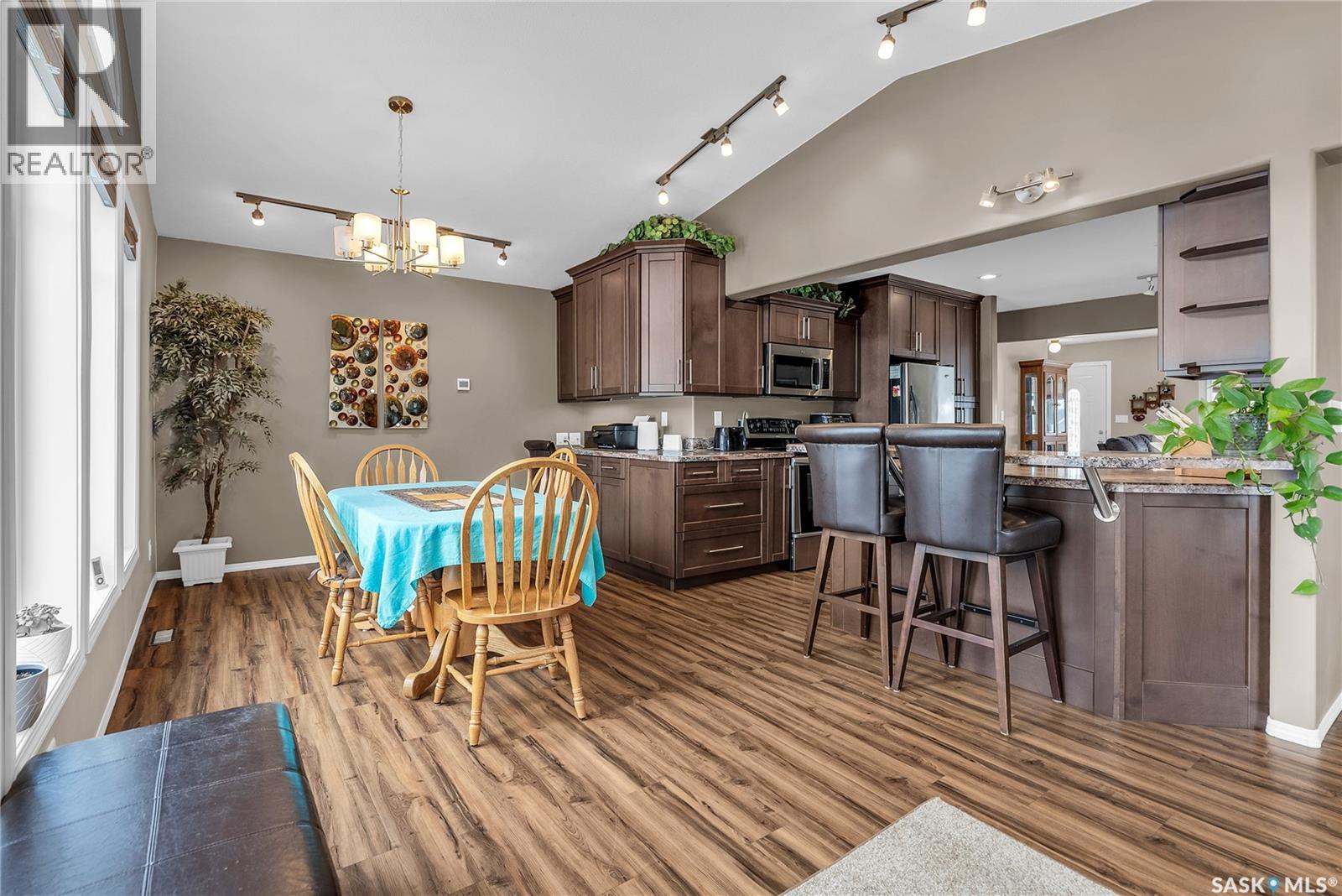 517 8th Avenue W, Biggar, Saskatchewan  S0K 0M0 - Photo 12 - SK021873