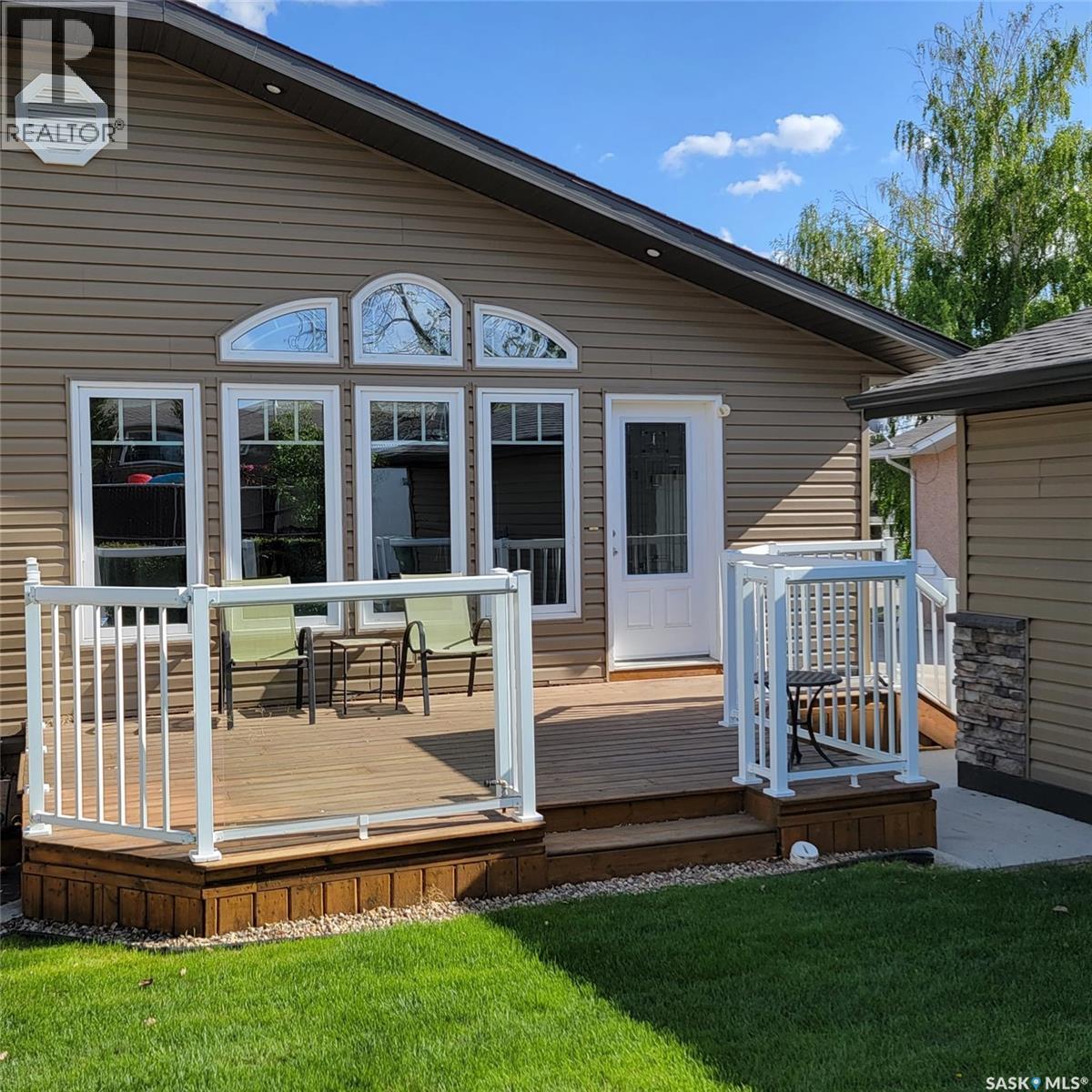 517 8th Avenue W, Biggar, Saskatchewan  S0K 0M0 - Photo 37 - SK021873