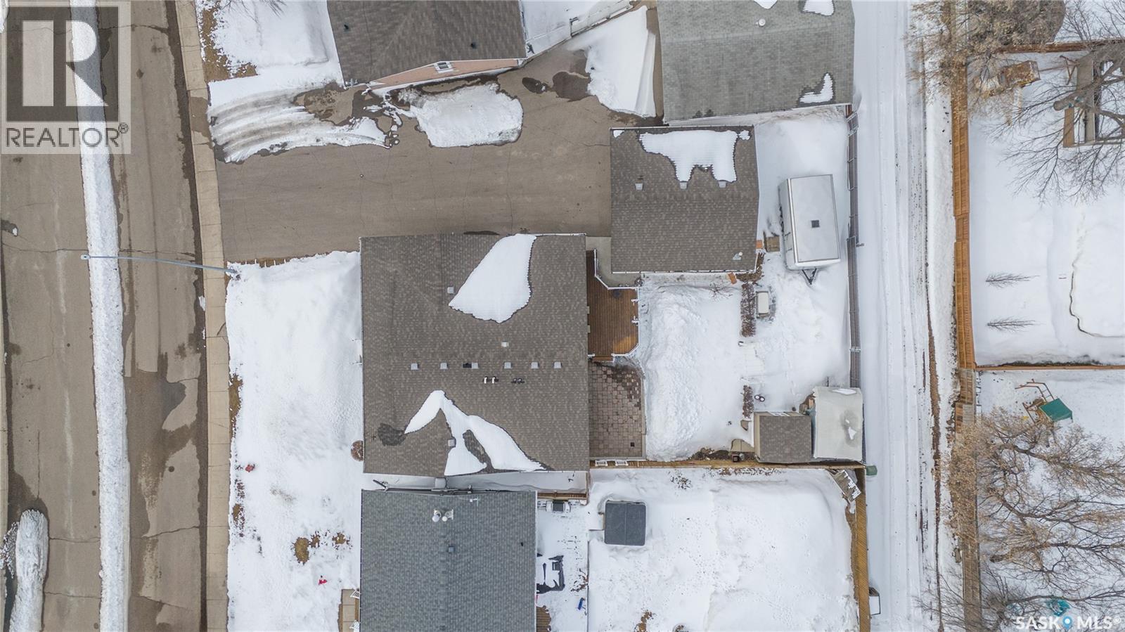 517 8th Avenue W, Biggar, Saskatchewan  S0K 0M0 - Photo 42 - SK021873