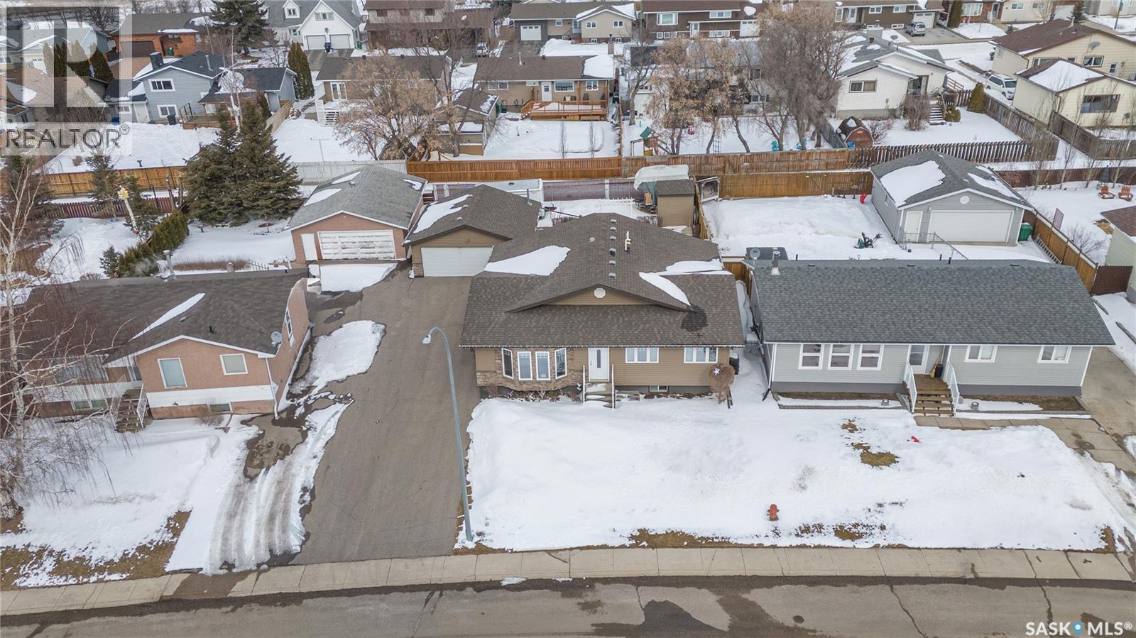 517 8th Avenue W, Biggar, Saskatchewan  S0K 0M0 - Photo 43 - SK021873