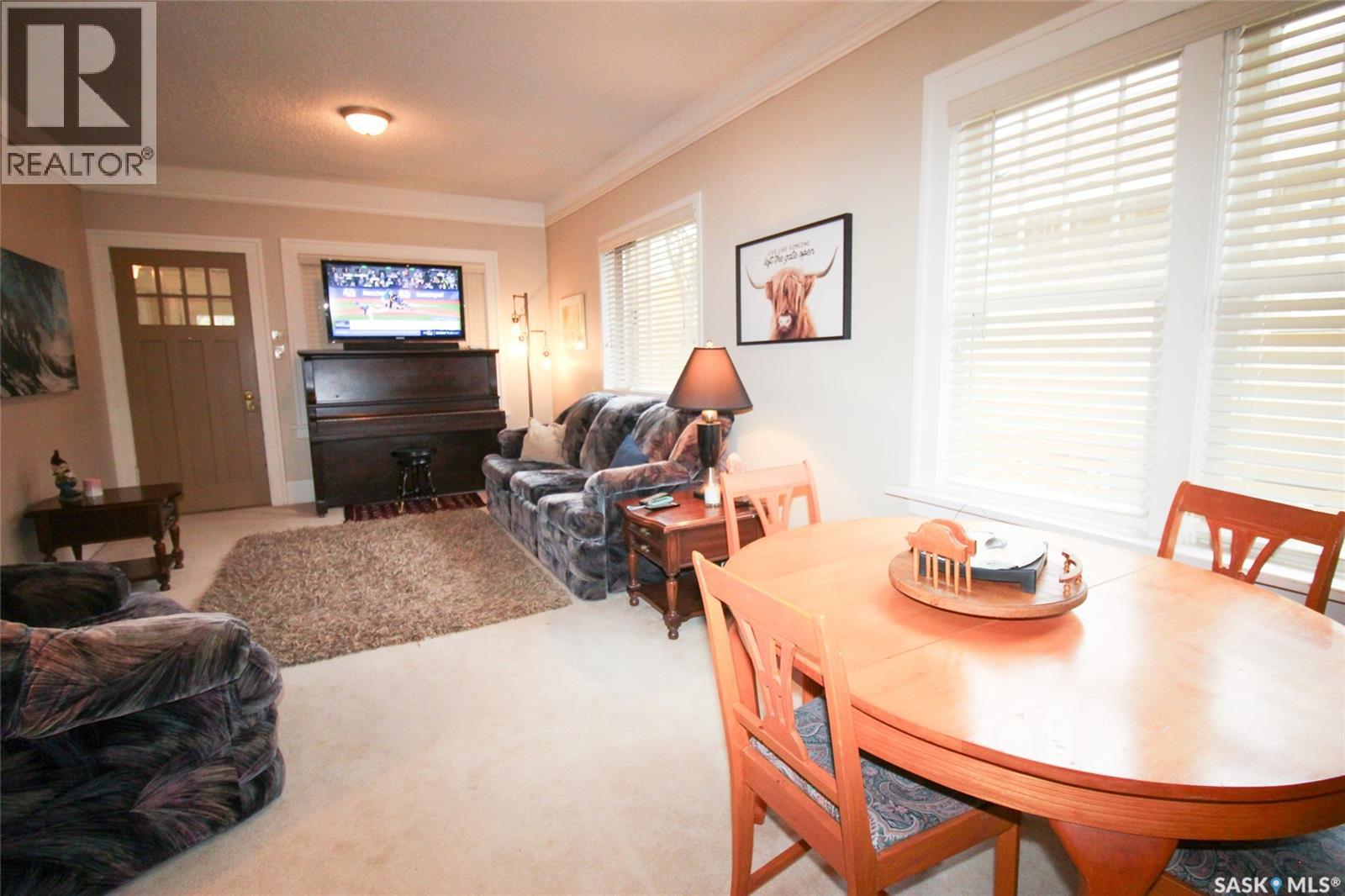 515 1st Street E, Shaunavon, Saskatchewan  S0N 2M0 - Photo 15 - SK021865