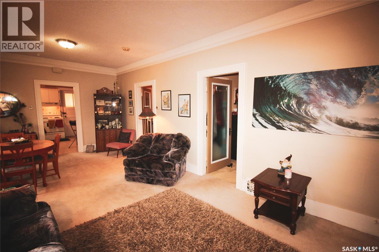 515 1st Street E, Shaunavon, Saskatchewan  S0N 2M0 - Photo 7 - SK021865