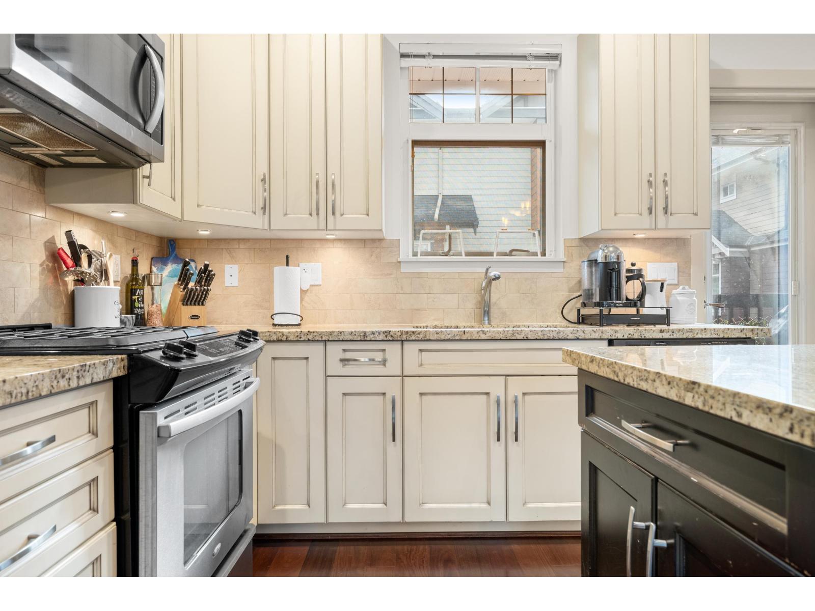 51 2979 156 Street, Surrey, British Columbia  V3Z 8V8 - Photo 14 - R3061919