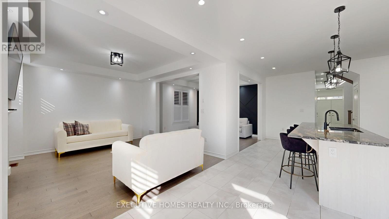 2885 Foxden Square, Pickering, Ontario  L1X 0N9 - Photo 15 - E12486084