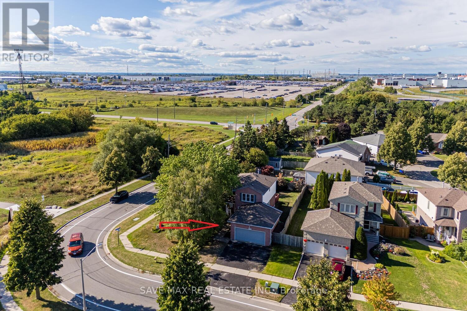 1058 Renaissance Drive, Oshawa, Ontario  L1J 8A8 - Photo 4 - E12486095