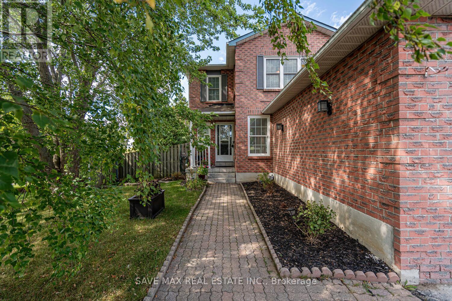 1058 Renaissance Drive, Oshawa, Ontario  L1J 8A8 - Photo 5 - E12486095