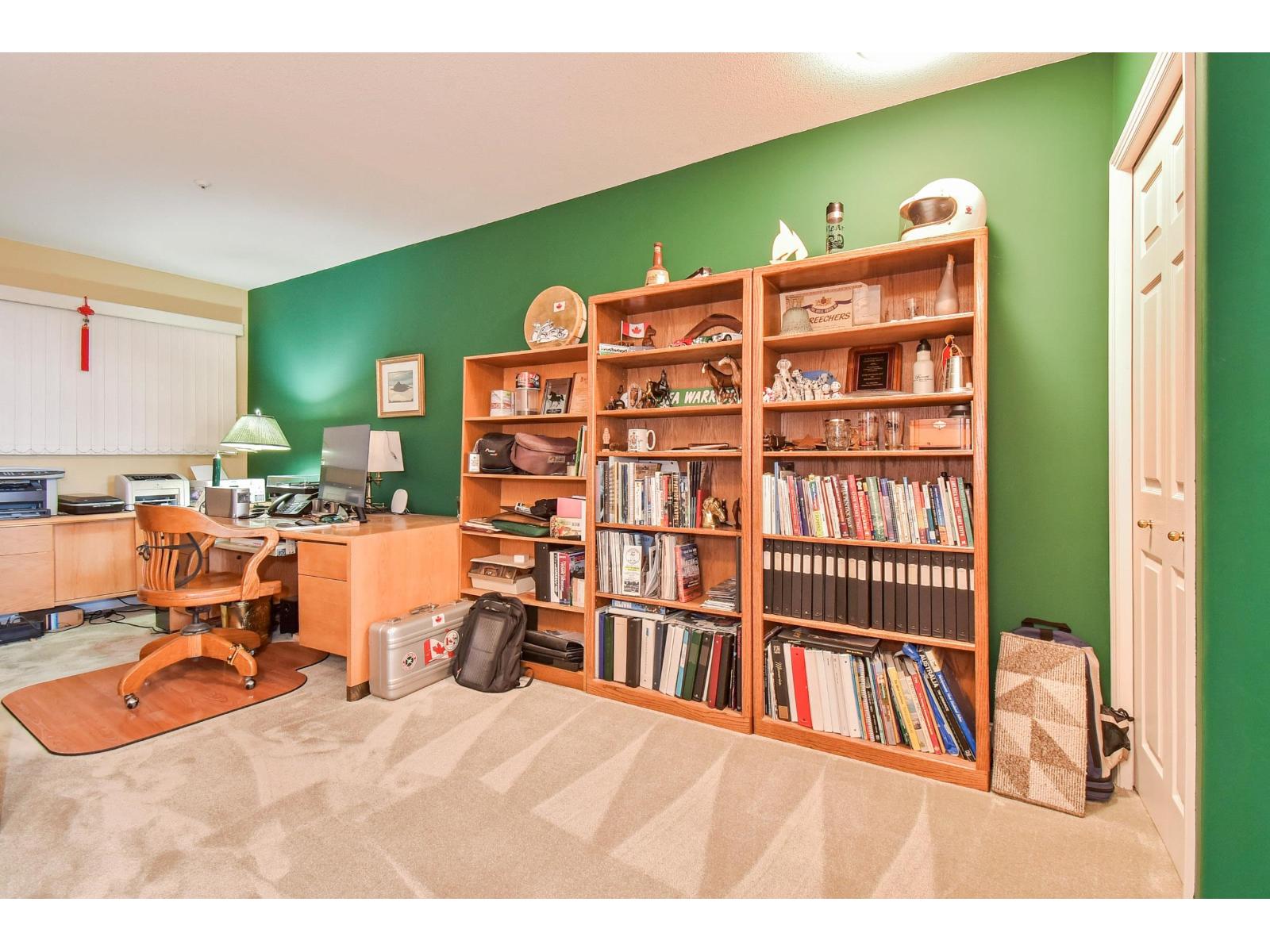 305 1725 128 Street, Surrey, British Columbia  V4A 3V2 - Photo 10 - R3062307