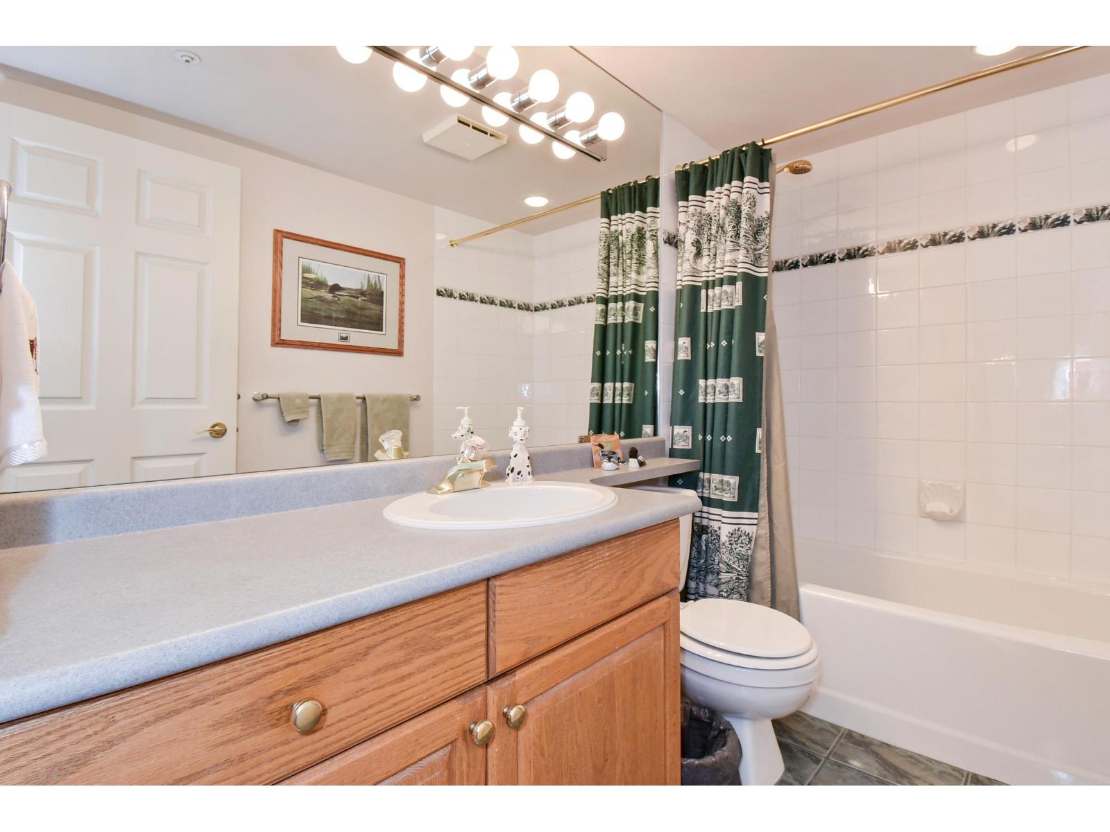 305 1725 128 Street, Surrey, British Columbia  V4A 3V2 - Photo 25 - R3062307