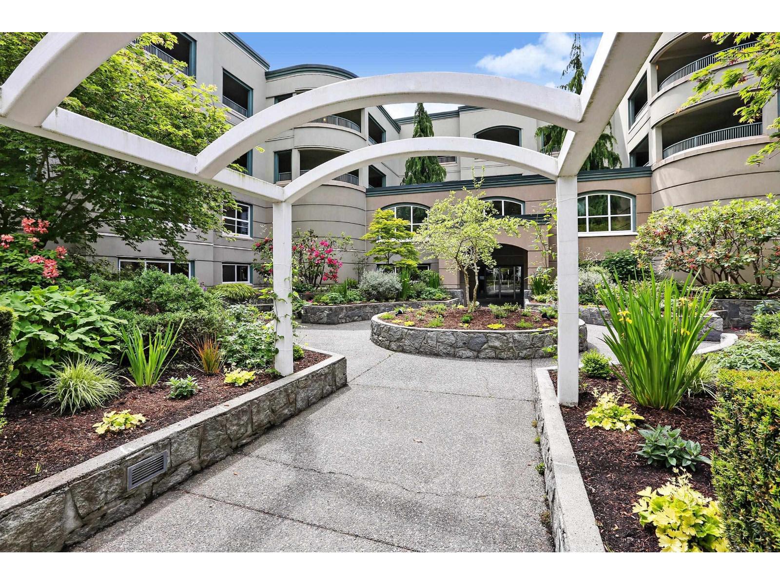 305 1725 128 STREET, Surrey, British Columbia