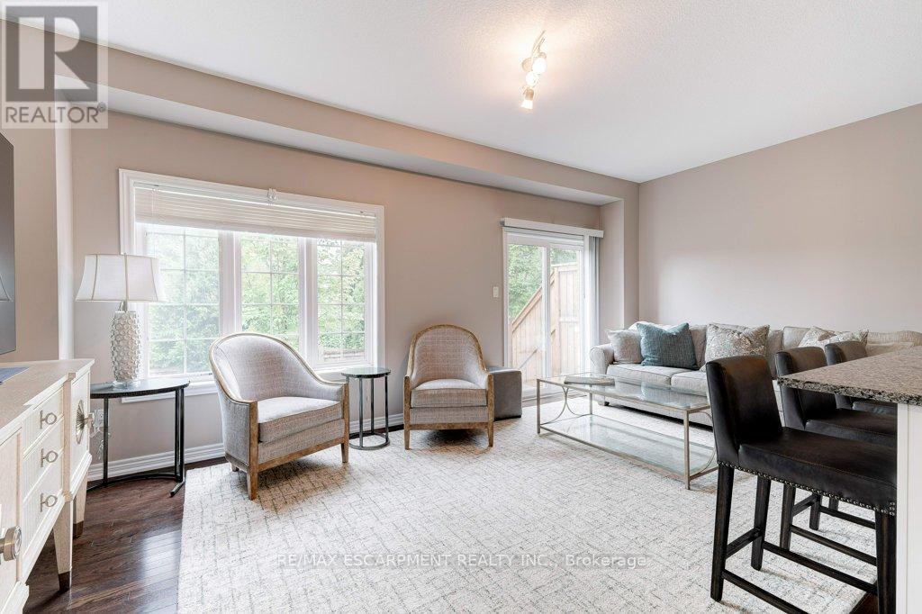 19 - 2086 Ghent Avenue, Burlington, Ontario  L7R 1Y3 - Photo 10 - W12485980