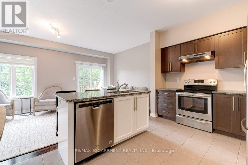 19 - 2086 Ghent Avenue, Burlington, Ontario  L7R 1Y3 - Photo 13 - W12485980