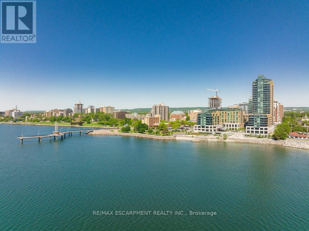 19 - 2086 Ghent Avenue, Burlington, Ontario  L7R 1Y3 - Photo 37 - W12485980