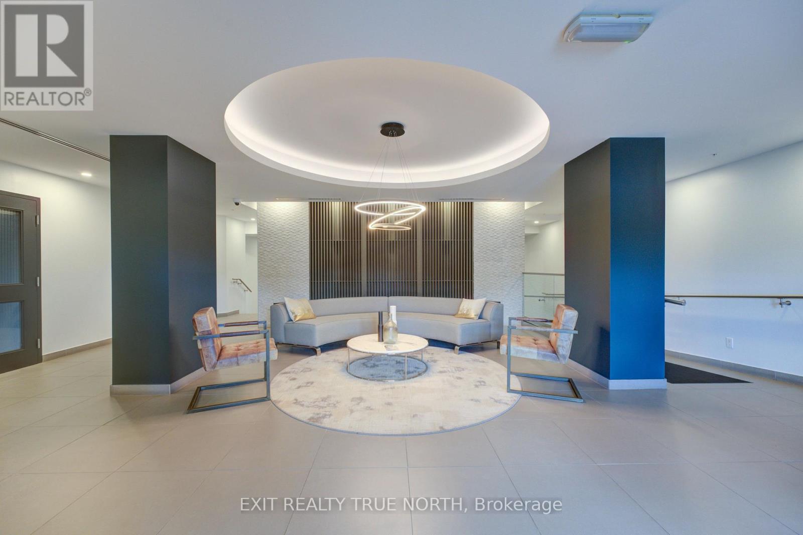 205 - 457 Plains Road E, Burlington, Ontario  L7T 0B8 - Photo 3 - W12485988