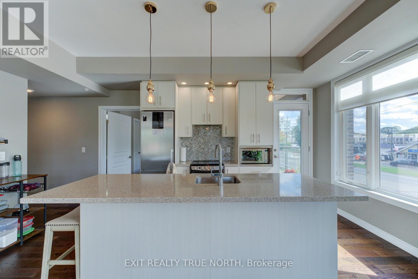 205 - 457 Plains Road E, Burlington, Ontario  L7T 0B8 - Photo 11 - W12485990