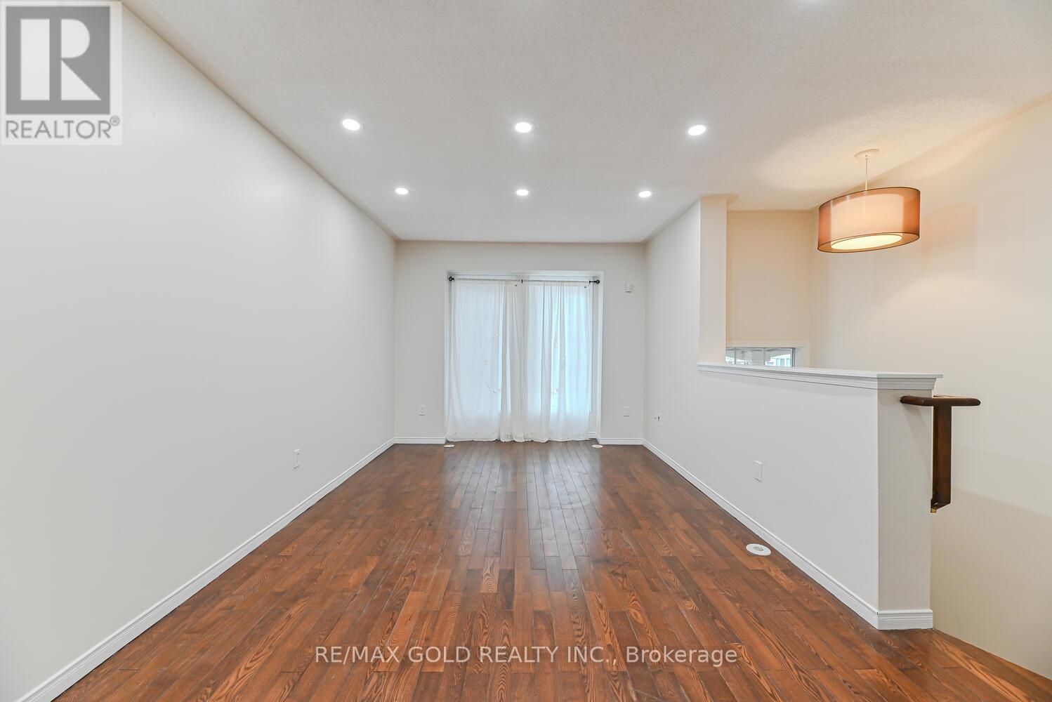 14 - 50 Strathaven Drive, Mississauga, Ontario  L5R 4E7 - Photo 3 - W12486001