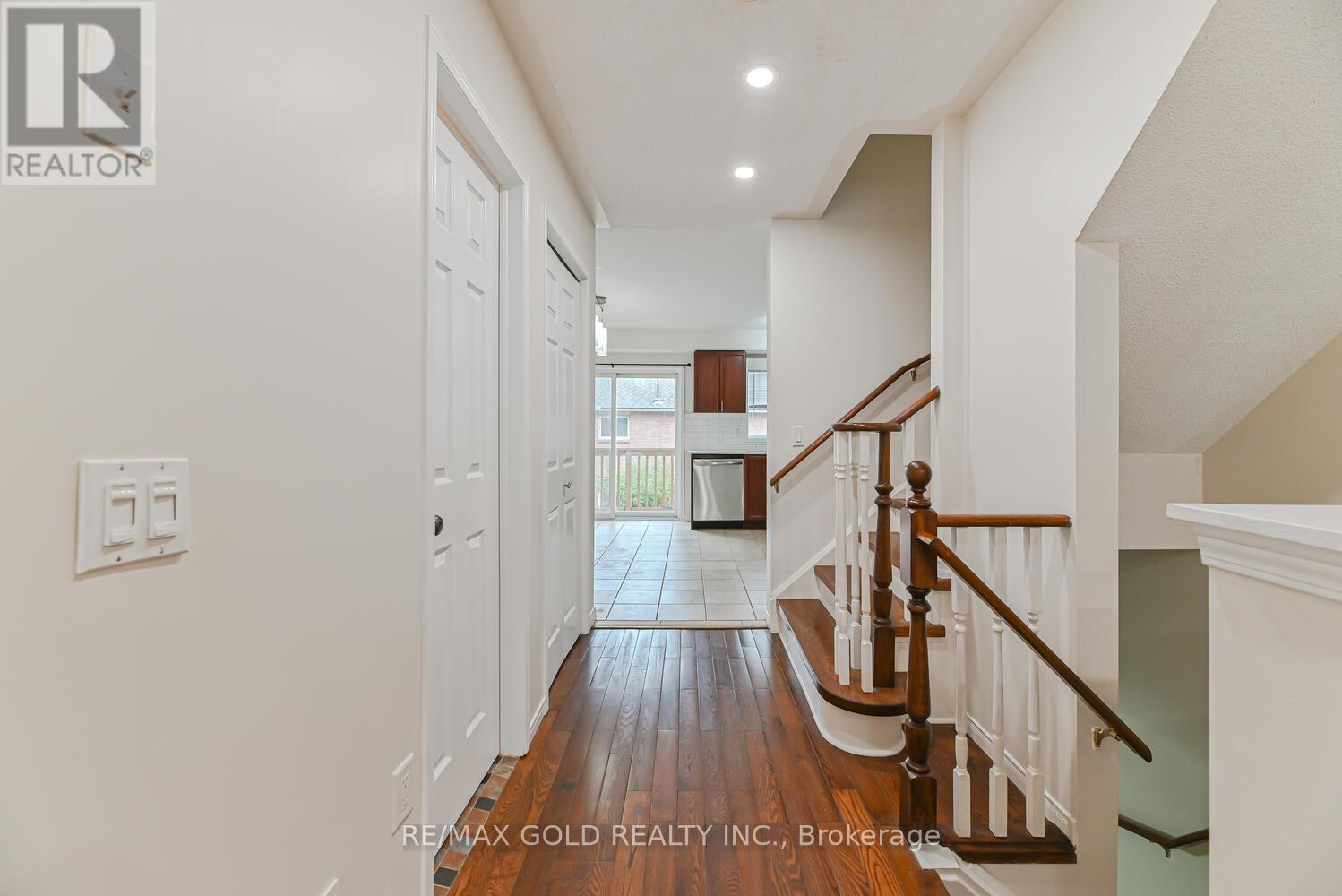 14 - 50 Strathaven Drive, Mississauga, Ontario  L5R 4E7 - Photo 6 - W12486001