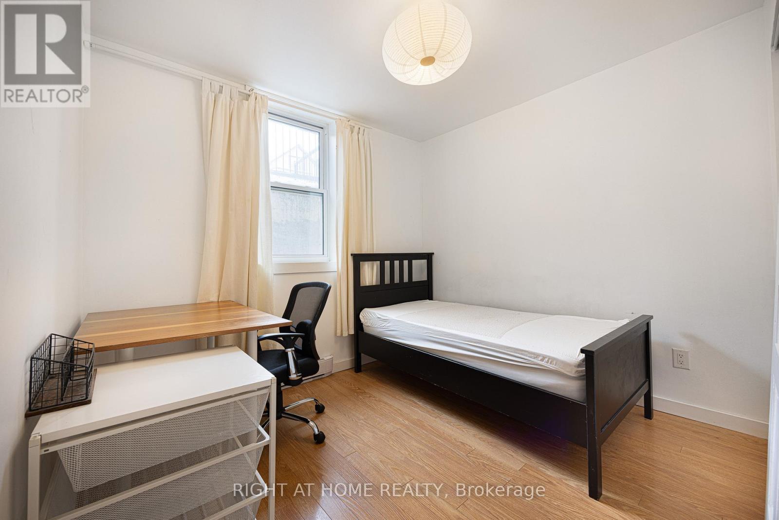 729 Indian Road, Toronto, Ontario  M6P 2E2 - Photo 12 - W12486002