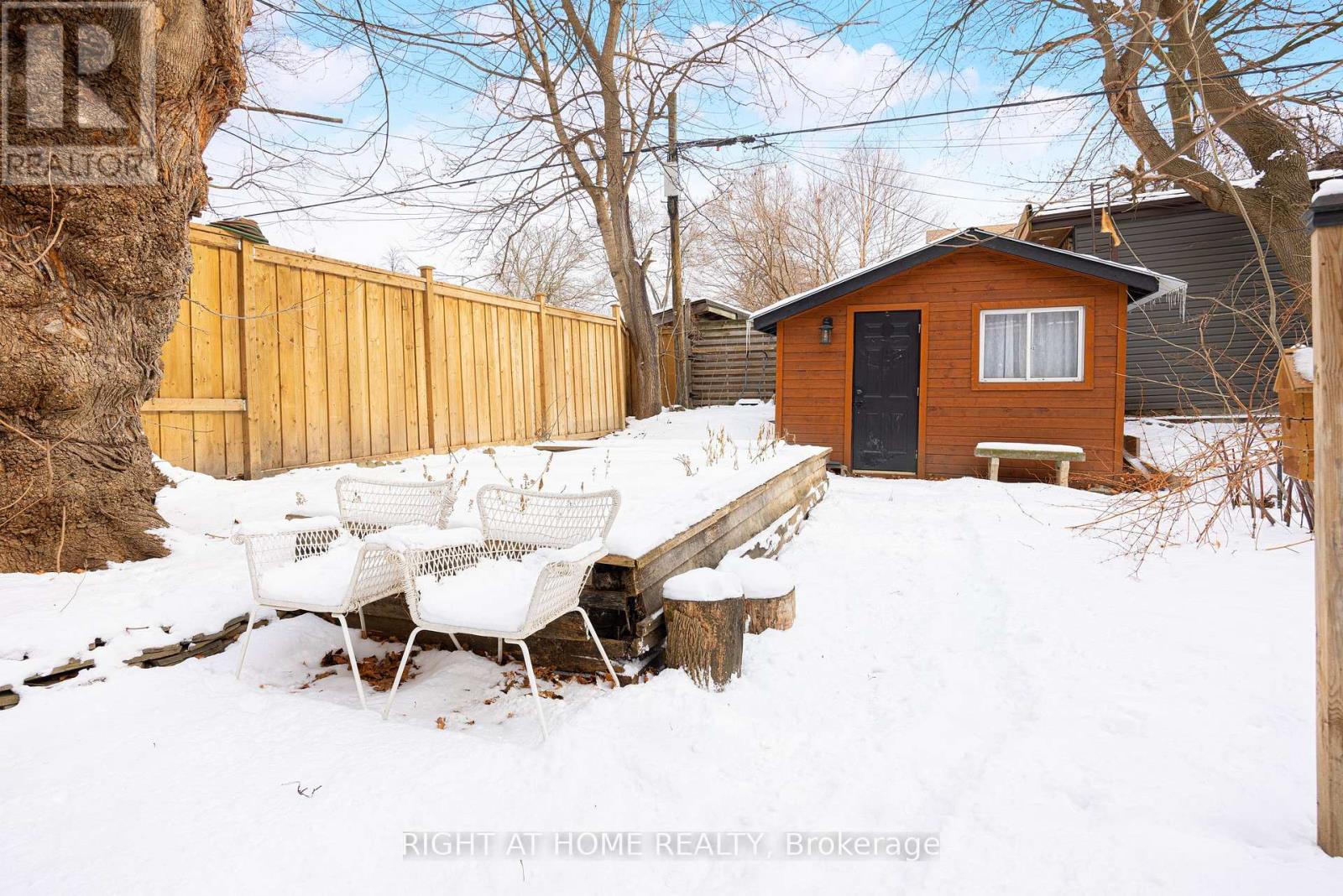 729 Indian Road, Toronto, Ontario  M6P 2E2 - Photo 16 - W12486002