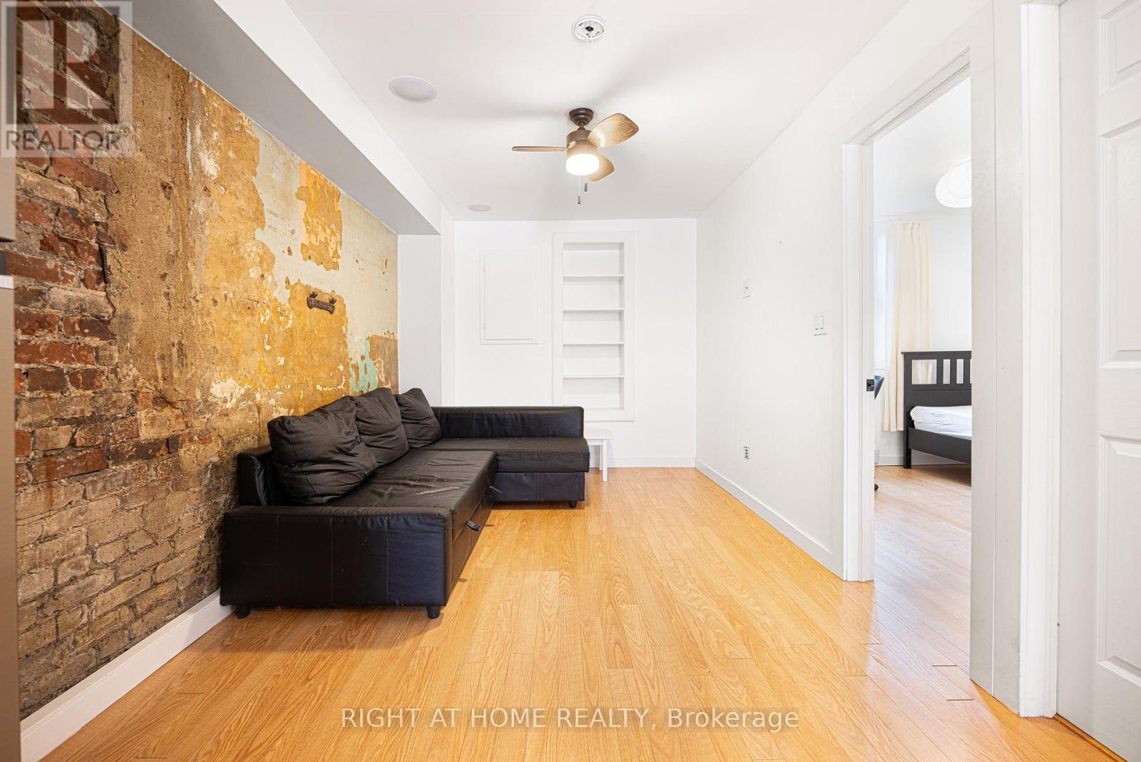 729 Indian Road, Toronto, Ontario  M6P 2E2 - Photo 9 - W12486002