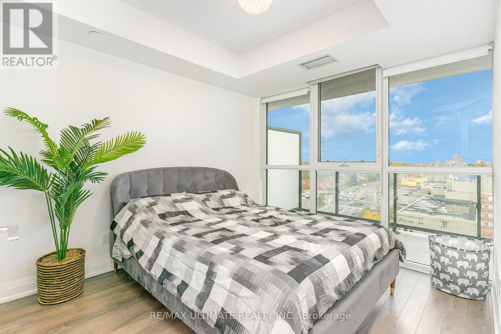 1208 - 1461 Lawrence Avenue W, Toronto, Ontario  M6L 0A6 - Photo 10 - W12486023